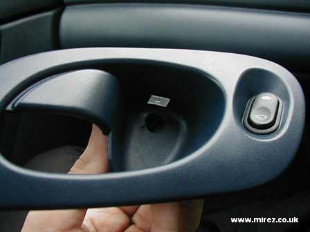 All MK1 mondeo's came with door handle surrounds that had the light window